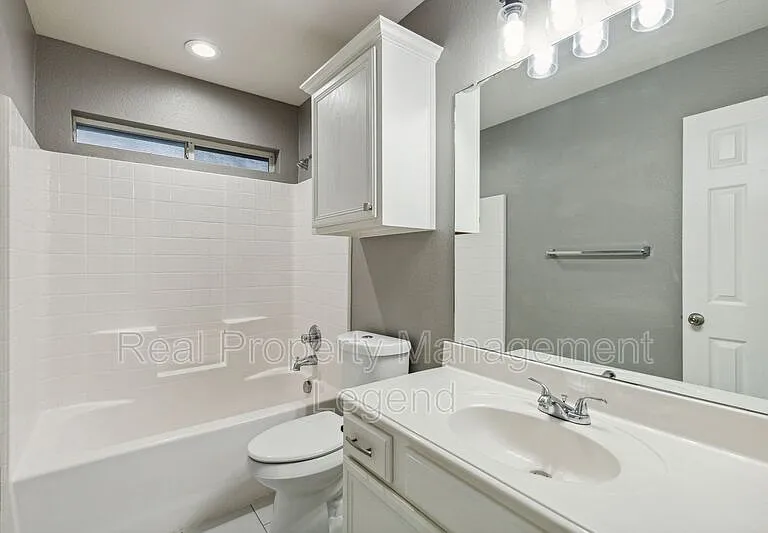 1800 Meadowlark Ln — Photo 21