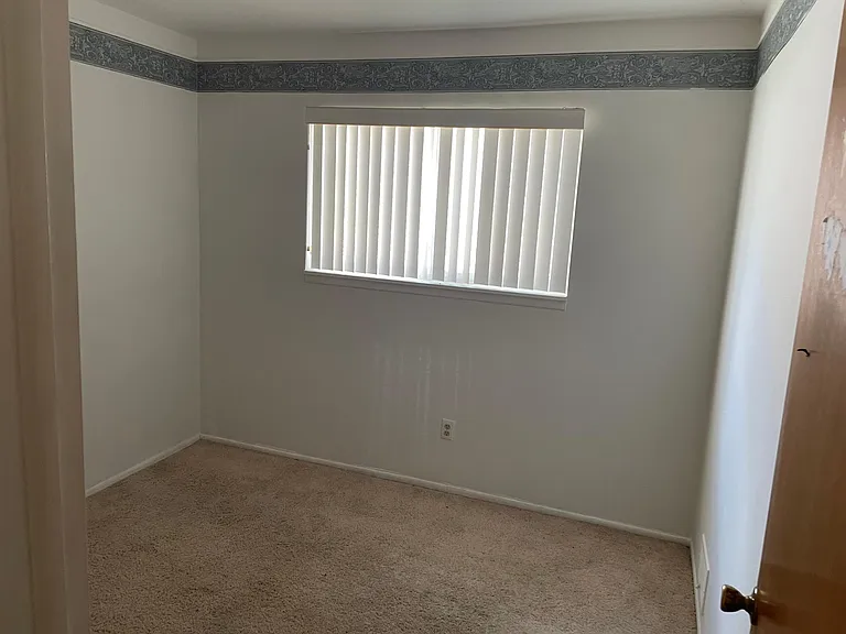 5341 Jackson St — Photo 11
