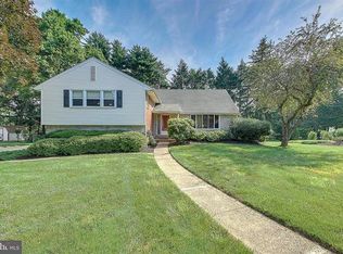 255 Moreland Rd, Huntingdon Valley, PA 19006