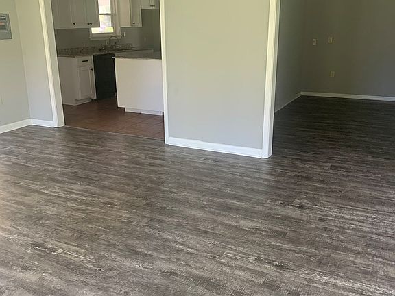 3rd image of 309 Melrose Montebello Pkwy