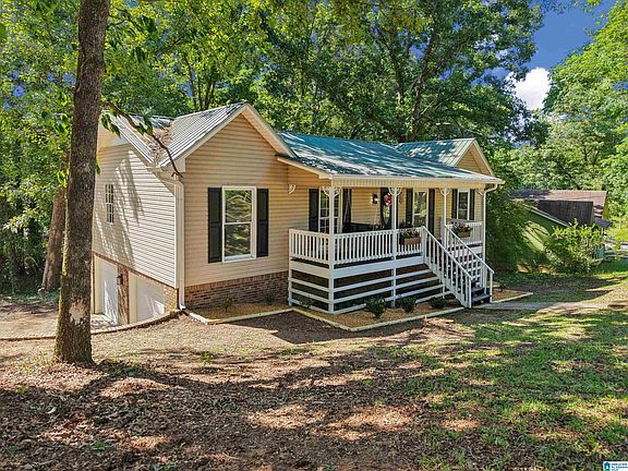 3rd image of 3384 Cedarbrook Cir