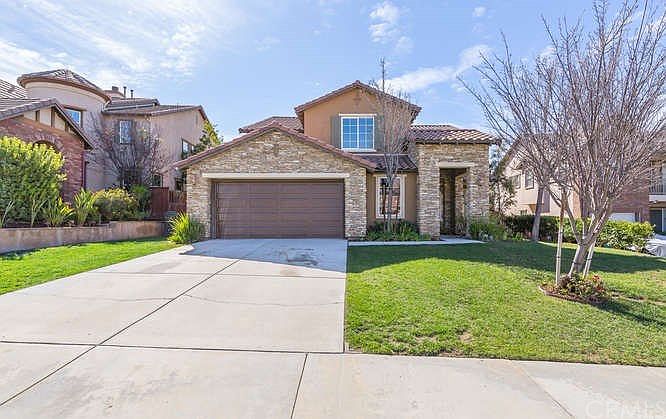 1st image of 27368 Pinyon St