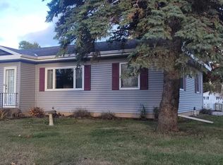628 Michaelis St, Marinette, WI 54143