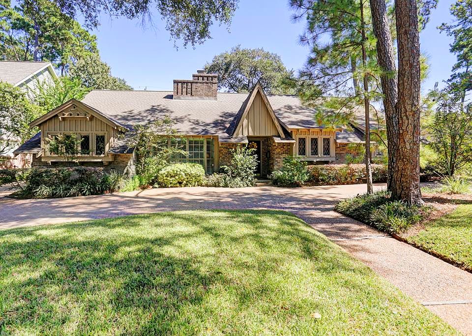 1st image of 703 Briarpark Dr