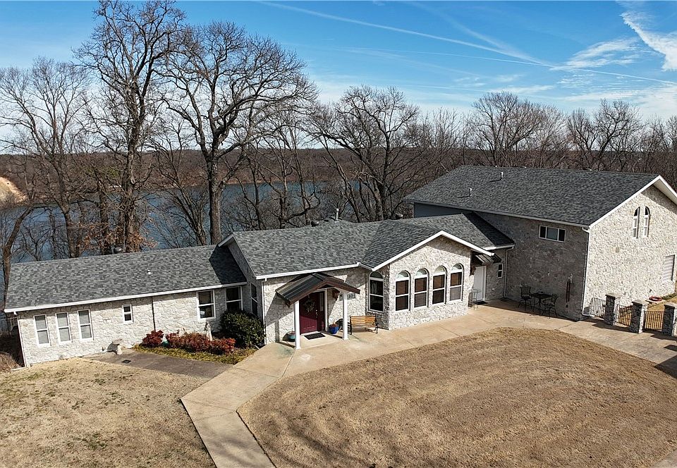 1st image of 14242 Lake Forrest Heights Rd