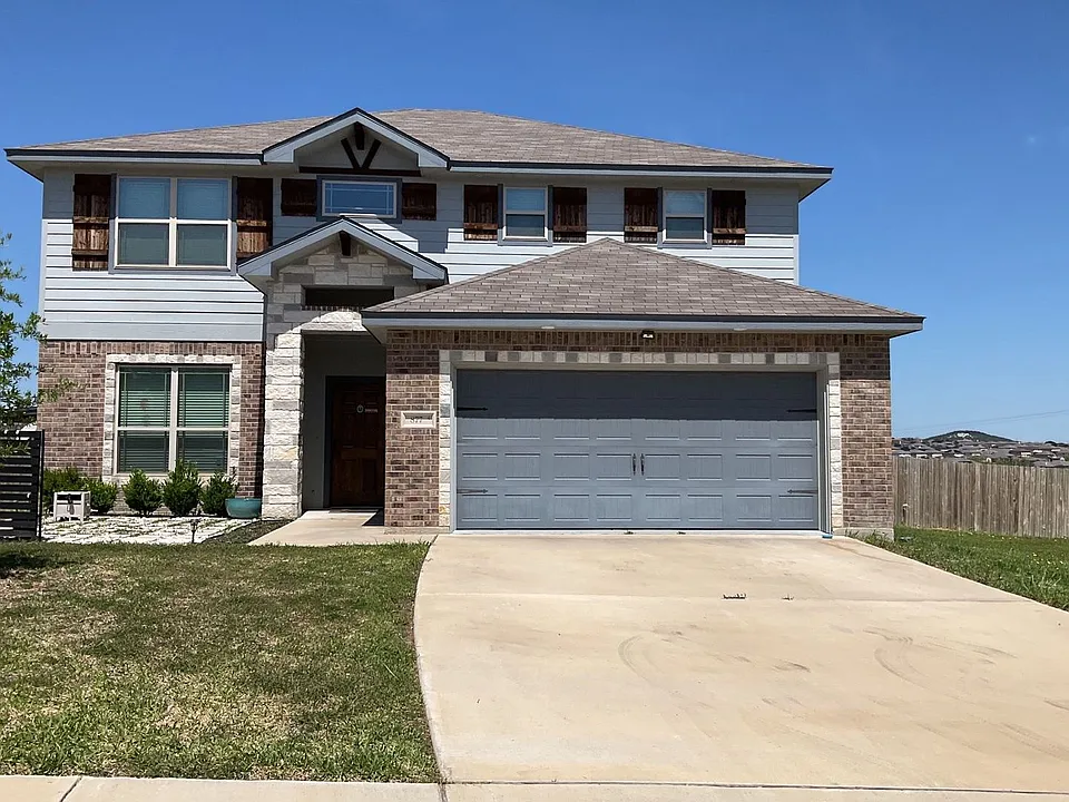 877 Ross Rd