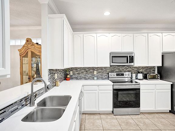 5th image of 12642 NW 8th Court
