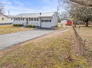 424 Oakwood Rd, Tullahoma, TN 37388