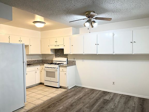 5th image of 534 N Heliotrope Dr APT 8