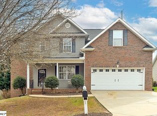 302 Glencrest Ct, Greer, SC 29650