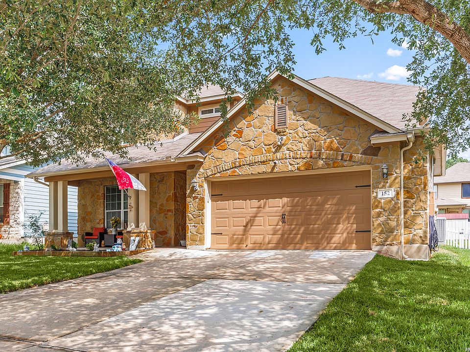 1st image of 152 Brook Meadow