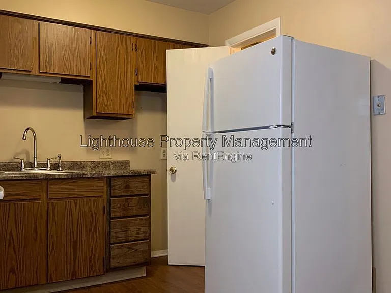 863 Lincoln Ave #8 — Photo 4