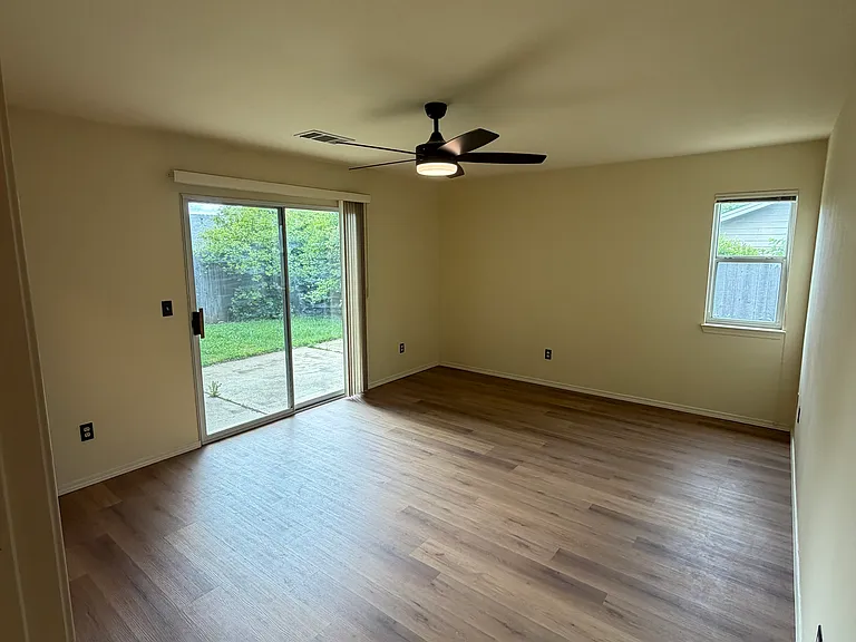 4314 Lynbrook Loop #2 — Photo 24