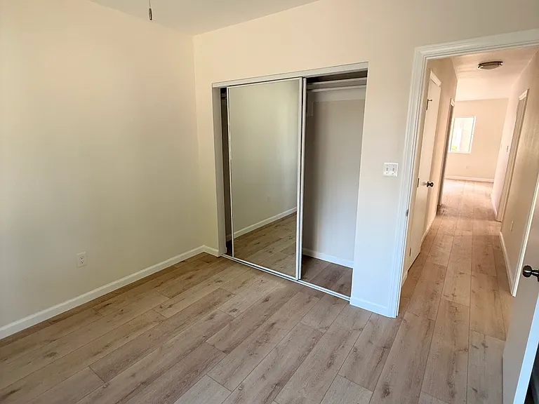 3637 Agnes Ave #B — Photo 5