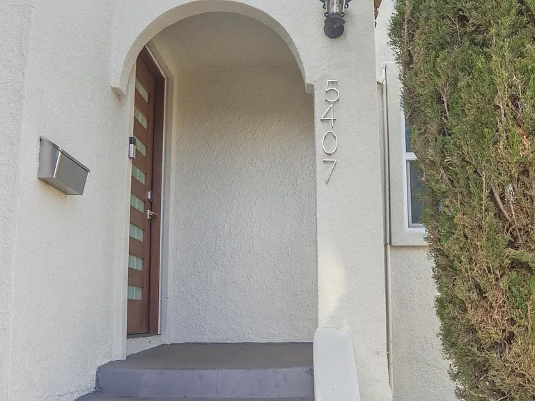 5407 Monroe St — Photo 31