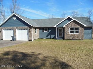 261 Hobbie Wapwallopen Rd, Wapwallopen, PA 18660