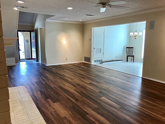 5th image of 4301 Saint Andrews Dr