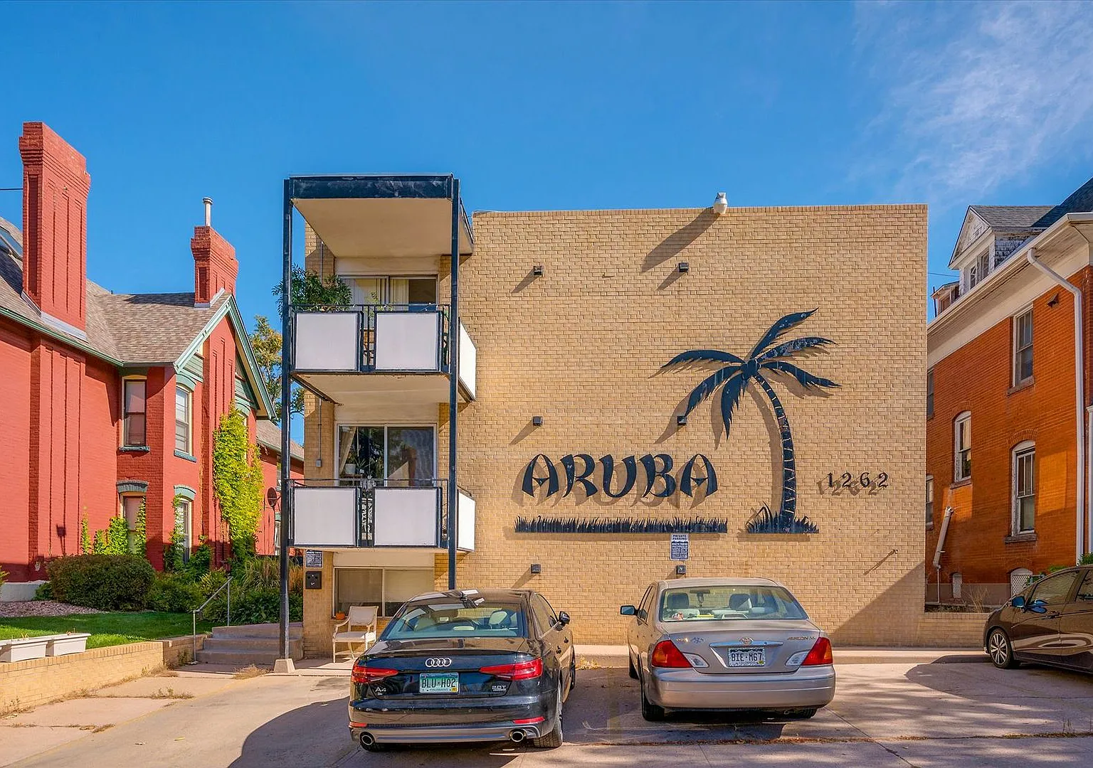 Aruba Apartments — Photo 2