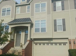 3383 Bradbury Cir, Aurora, IL 60504