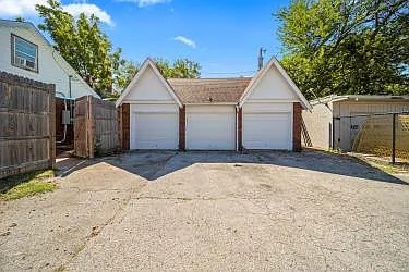 1506 S Florence Pl — Photo 34