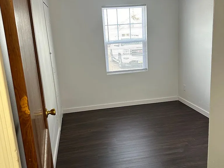 610 Sherman Ave — Photo 4