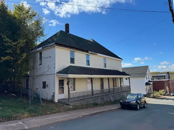 207 Maclean St, New Glasgow, NS B2H 4M8