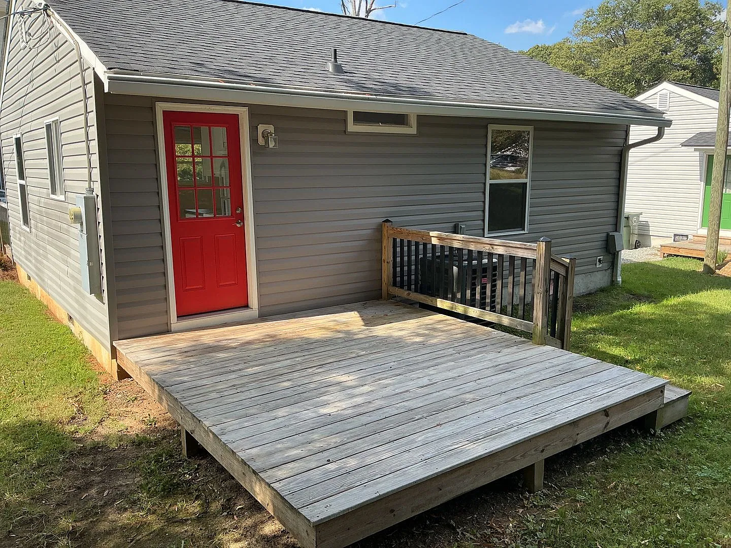 2 Bedroom House — Photo 3