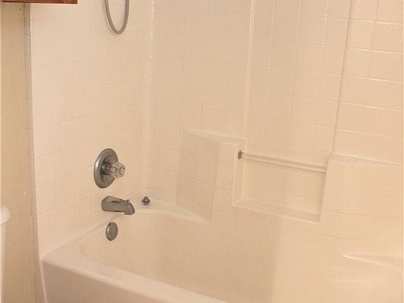 4th image of 4419 NW Wolf Creek Blvd