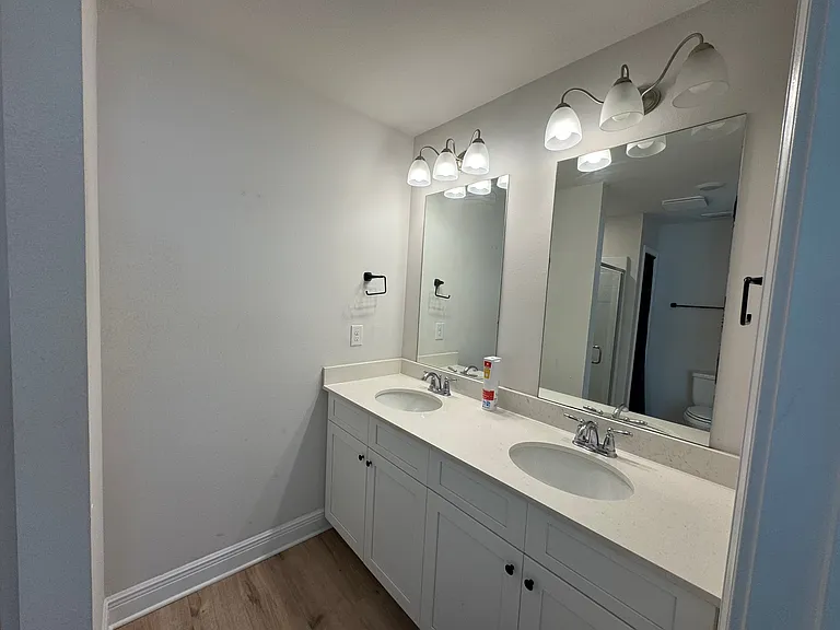 272 The Prado #B-4 — Photo 15