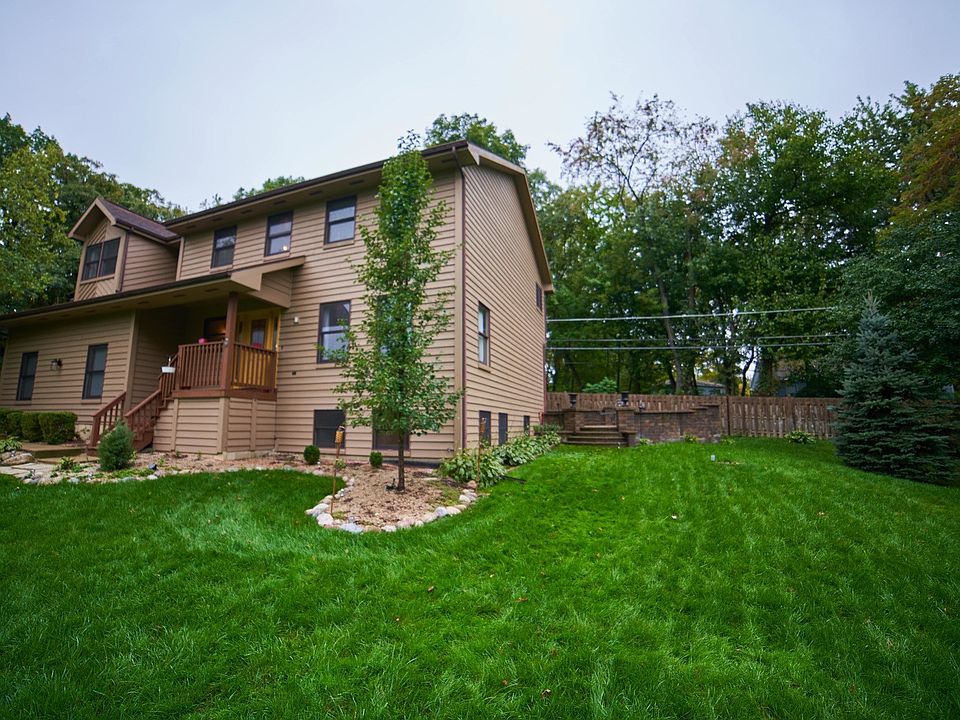 1st image of 36736 N Wildwood Dr