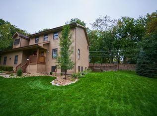 36736 N Wildwood Dr, Lake Villa, IL 60046