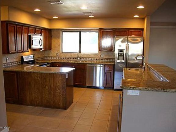 2nd image of 4819 E Sunnyside Dr