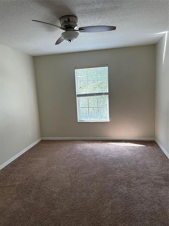 2 bed, 2.5 bath, 1303 sqft, $1,800 — Photo 2