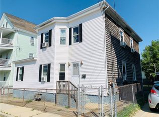 55 Saint Elizabeth St, Bristol, RI 02809