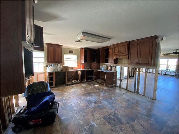 5th image of 157 Belle Grove Dr