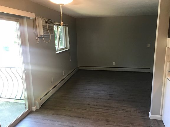 4th image of 2215 Salvador St #8