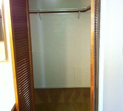 Master Bdrm Walk in Closet