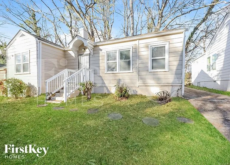 1731 N Olympian Way SW — Photo 1