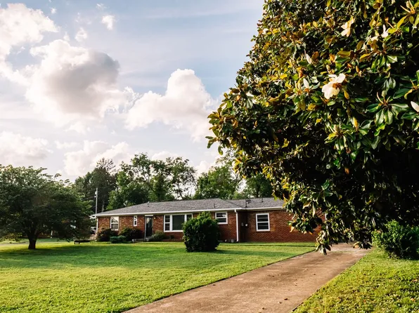 2512 Meadowood Dr, Nashville, TN 37214
