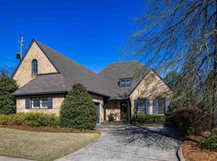 2300 Overlook Crst, Vestavia Hills, AL 35226