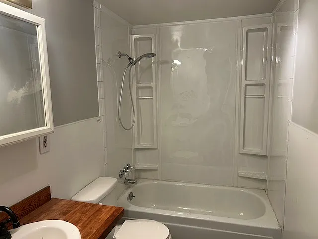 422 W 4th St — Photo 12