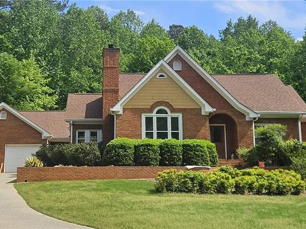 1124 Bend Creek Trl, Suwanee, GA 30024