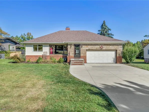 4523 Oakes Rd, Brecksville, OH 44141