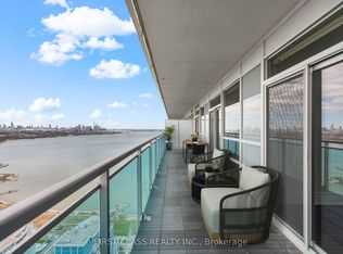 16 Brookers Ln #PENTHOUSE 03, Toronto, ON M8V0A5