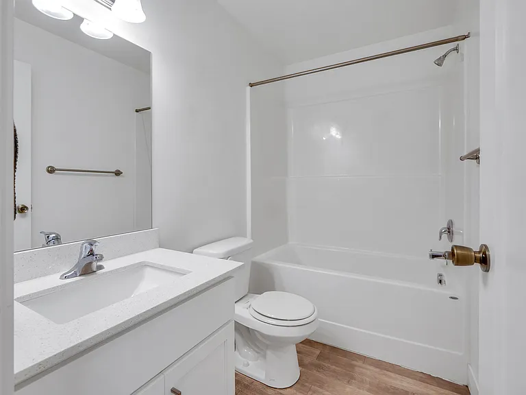 448 S Wood Stream Rd — Photo 3