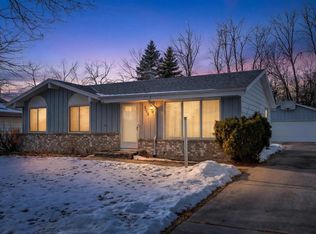 9043 North 86th STREET, Milwaukee, WI 53224