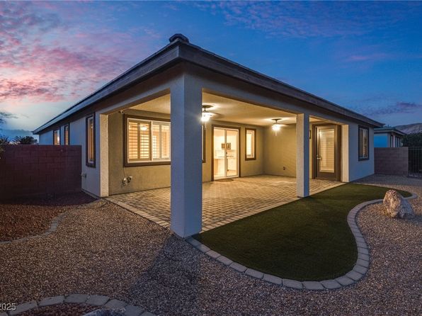 4787 E Beacon Ridge Dr, Pahrump, NV 89061