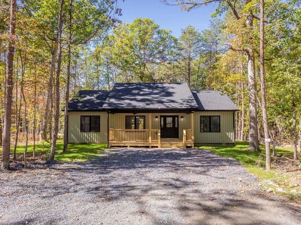 123 Forest Chapel Ln, Crimora, VA 24431