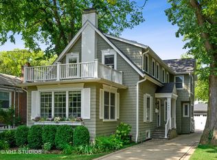 1447 Edgewood Ln, Winnetka, IL 60093