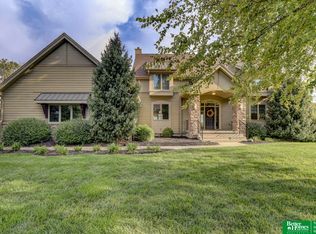 22112 Marcy St, Elkhorn, NE 68022